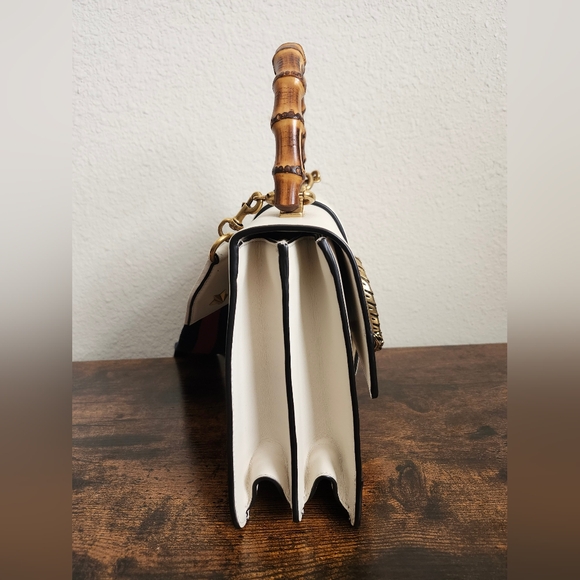 Gucci Medium Dionysus Top Handle Bag - Picture 4 of 16